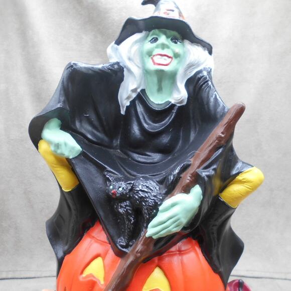 Vintage Halloween Ceramic Green Witch on Pumpkin Byron Molds 1972 - Picture 3 of 10